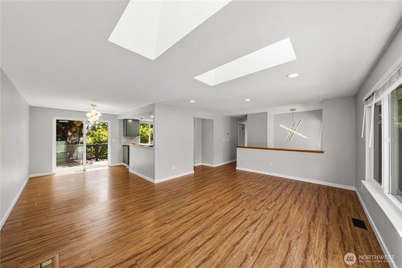 9437 NE 126th Place