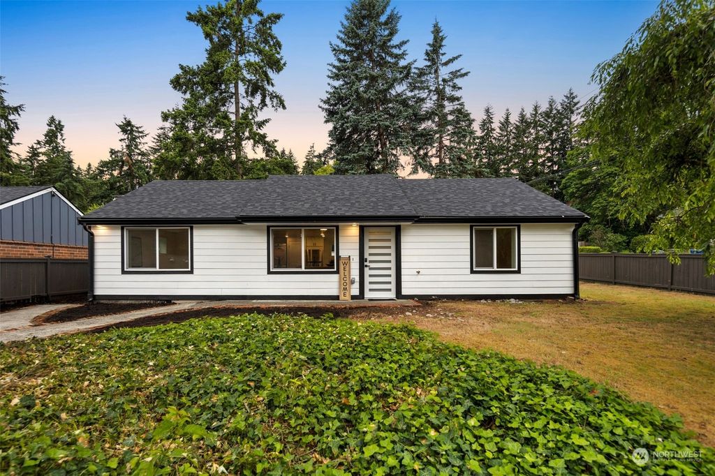 Photo of 18929 32nd Avenue NE, Lake Forest Park, WA 98155 (MLS # 2130525)
