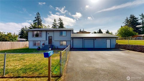 Photo of 1306 Makah Street NE, Olympia, WA 98516 (MLS # 2530070)
