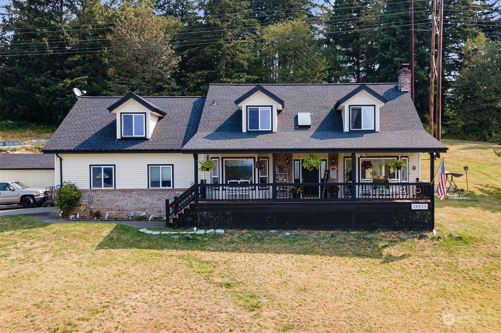 Photo of 10825 76th Drive NE, Marysville, WA 98271 (MLS # 2310697)