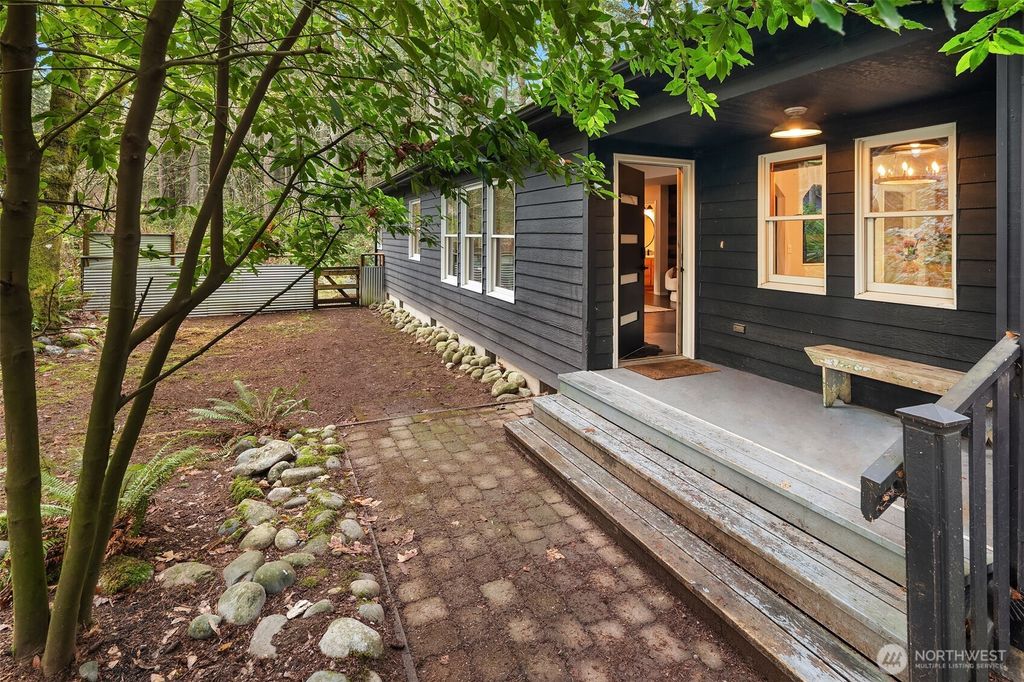 Photo of 12908 SW 244th Place, Vashon, WA 98070 (MLS # 2464079)