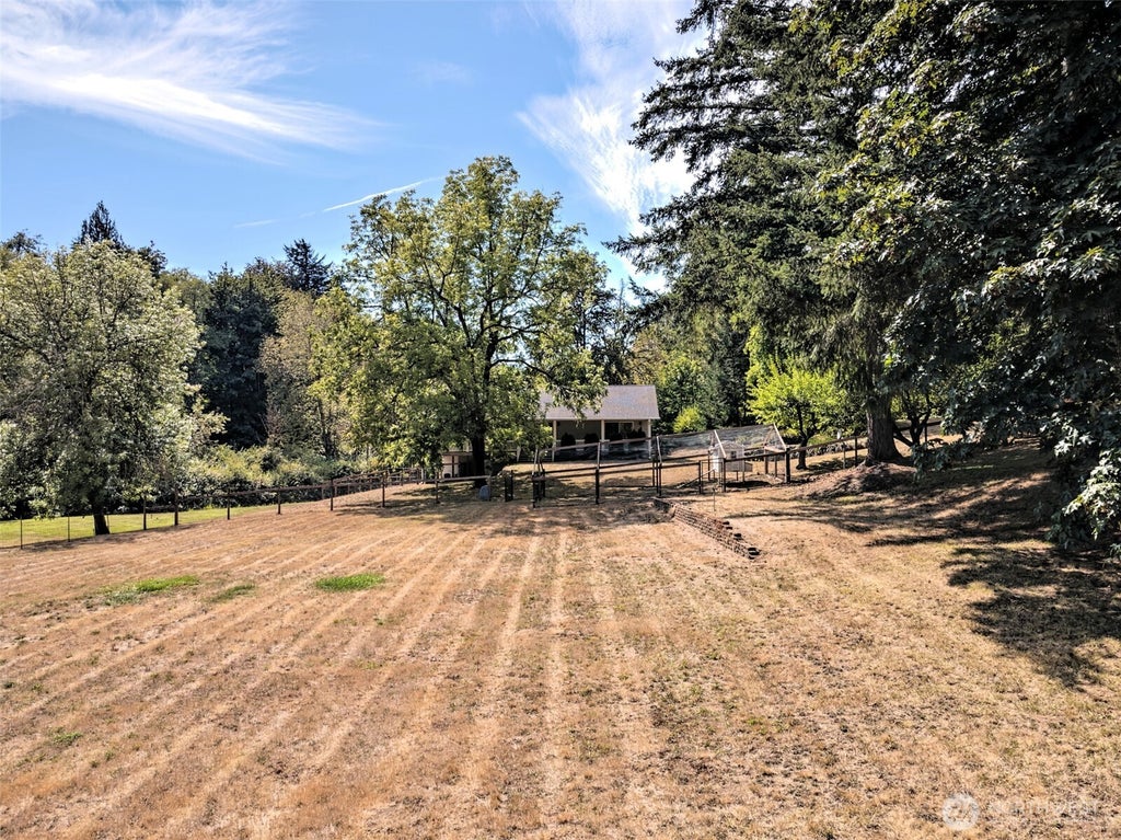 Photo of 1010 SE Binns Swiger Loop Road, Shelton, WA 98584 (MLS # 2576977)