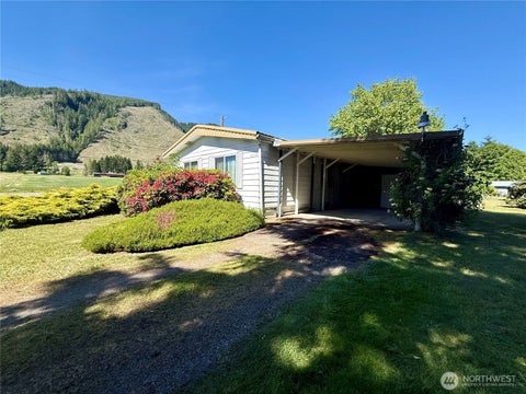 Photo of 1521 Main Avenue #A, Morton, WA 98356 (MLS # 2540133)