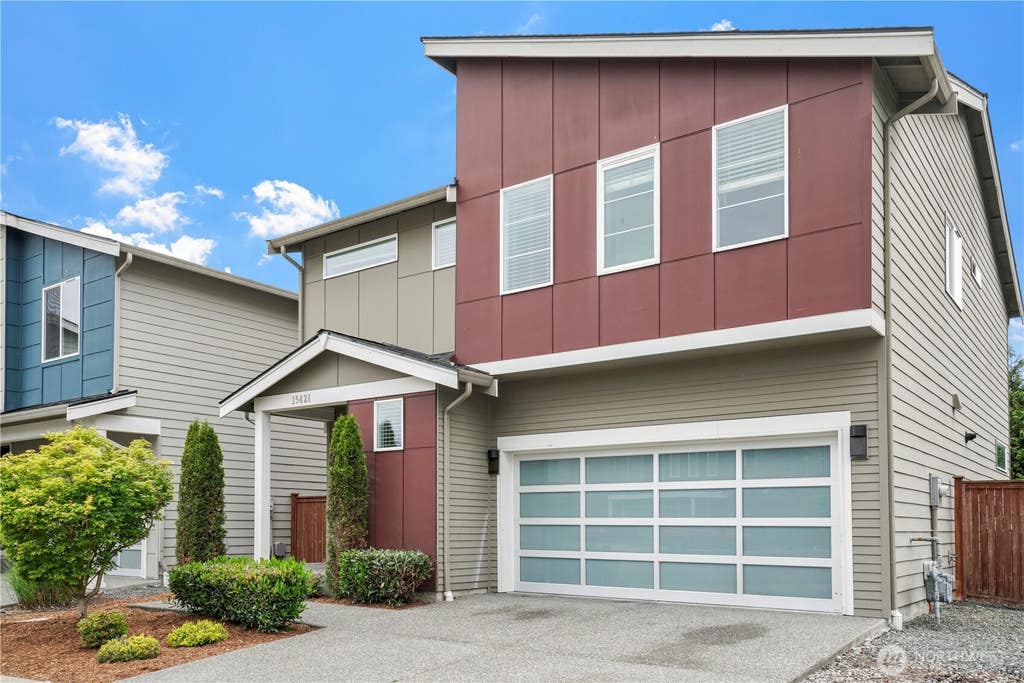 Photo of 15421 12th Avenue W, Lynnwood, WA 98087 (MLS # 2562022)