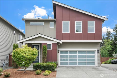 Photo of 15421 12th Avenue W, Lynnwood, WA 98087 (MLS # 2562022)