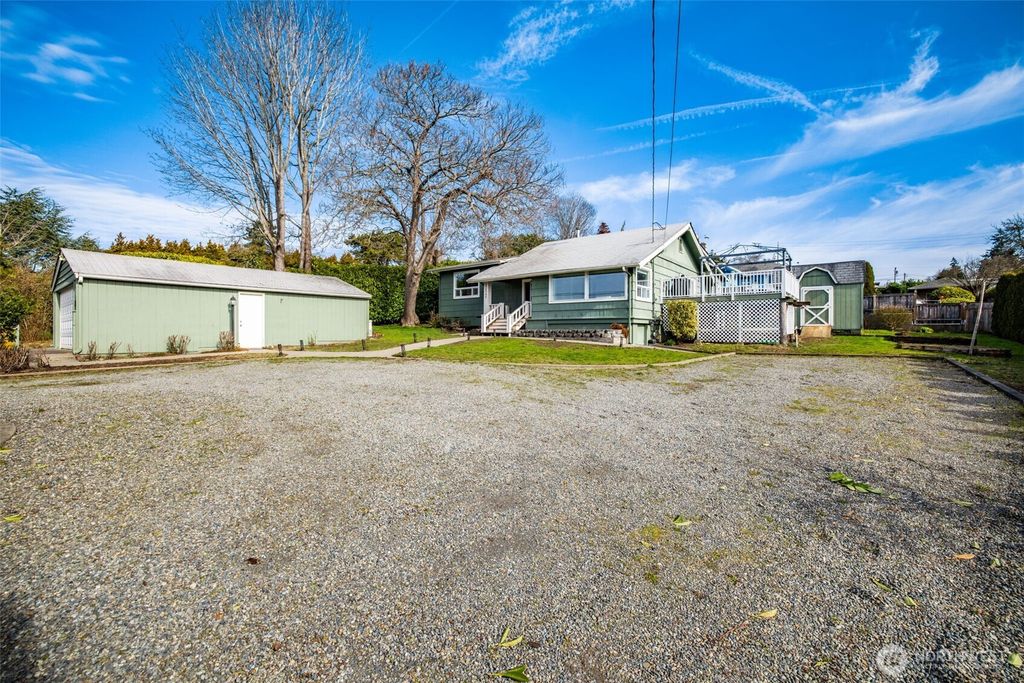 Photo of 22540 8th Avenue S, Des Moines, WA 98198 (MLS # 2338543)