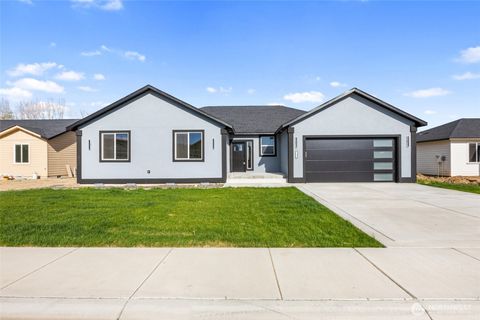 Photo of 2394 Hunter Street, Ephrata, WA 98823 (MLS # 2509573)