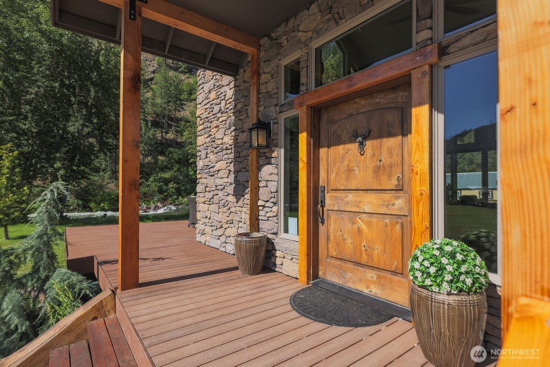 180 Country River Lane