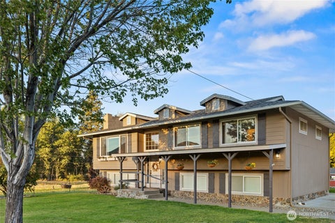 Photo of 7600 Manastash Road, Ellensburg, WA 98926 (MLS # 2585444)