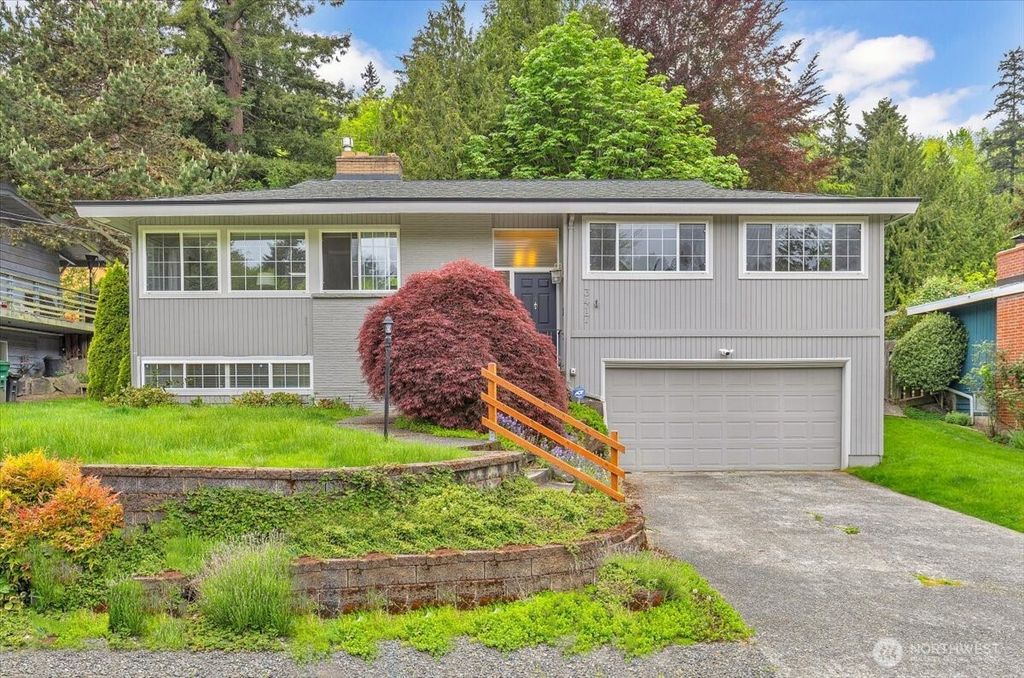 Photo of 3417 77th Avenue SE, Mercer Island, WA 98040 (MLS # 2524066)