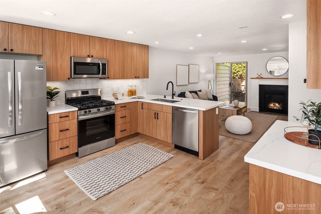 Photo of 509 Avenue A #C, Snohomish, WA 98290 (MLS # 2365335)