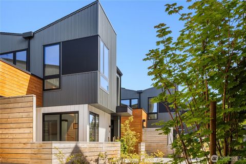 224 Canopy Path NW Bainbridge Island WA 98110