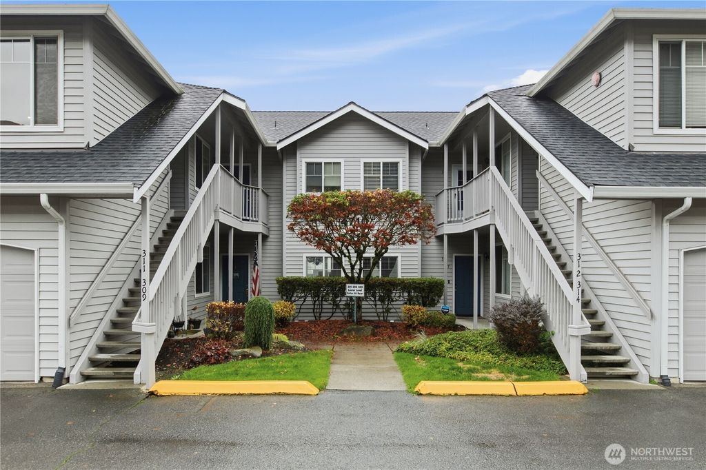 Photo of 4710 Mill Pond Drive SE #309, Auburn, WA 98092 (MLS # 2455930)