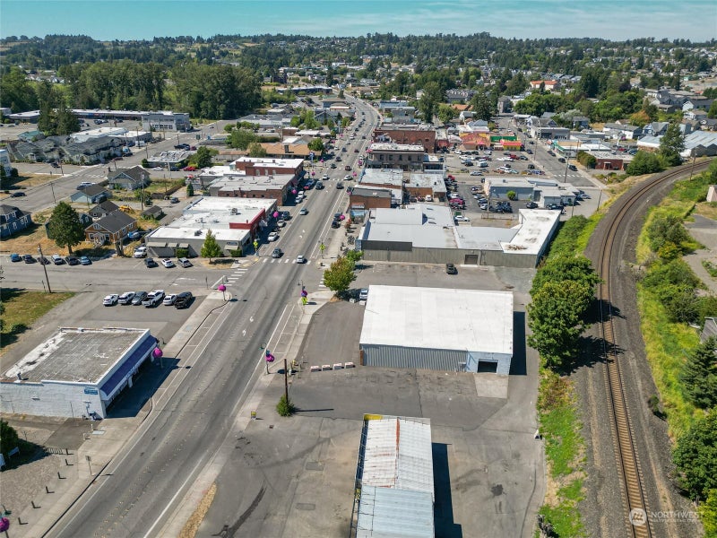 1990 Main Street