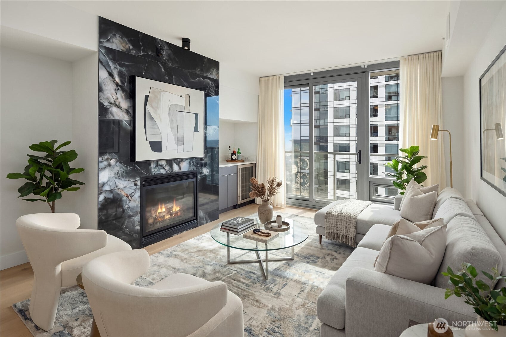 650 Bellevue Way NE 3303