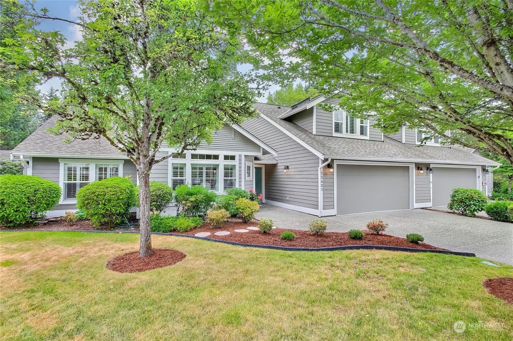 Photo of 22437 SE Highland Lane, Issaquah, WA 98029 (MLS # 2128236)