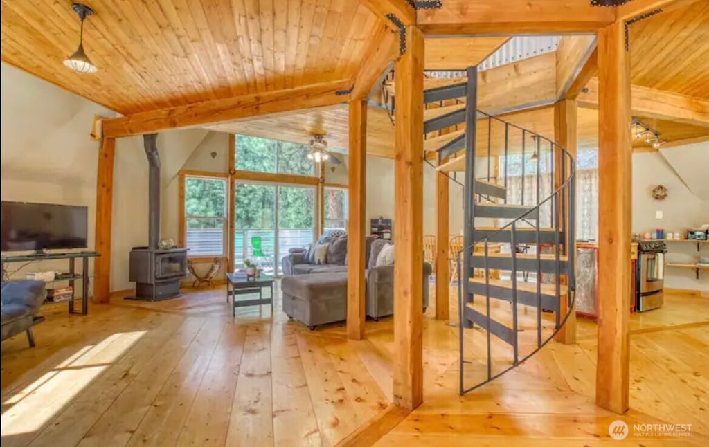 Photo of 17051 Chumstick Highway, Leavenworth, WA 98826 (MLS # 2477961)