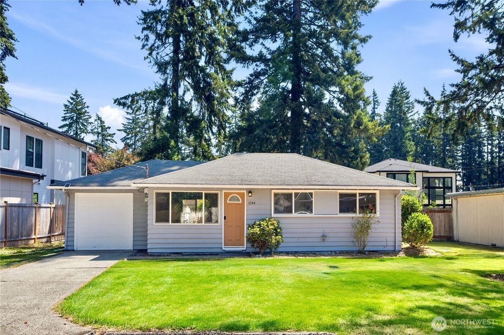 Photo of 1344 NE 164th Place, Bellevue, WA 98008 (MLS # 2555579)