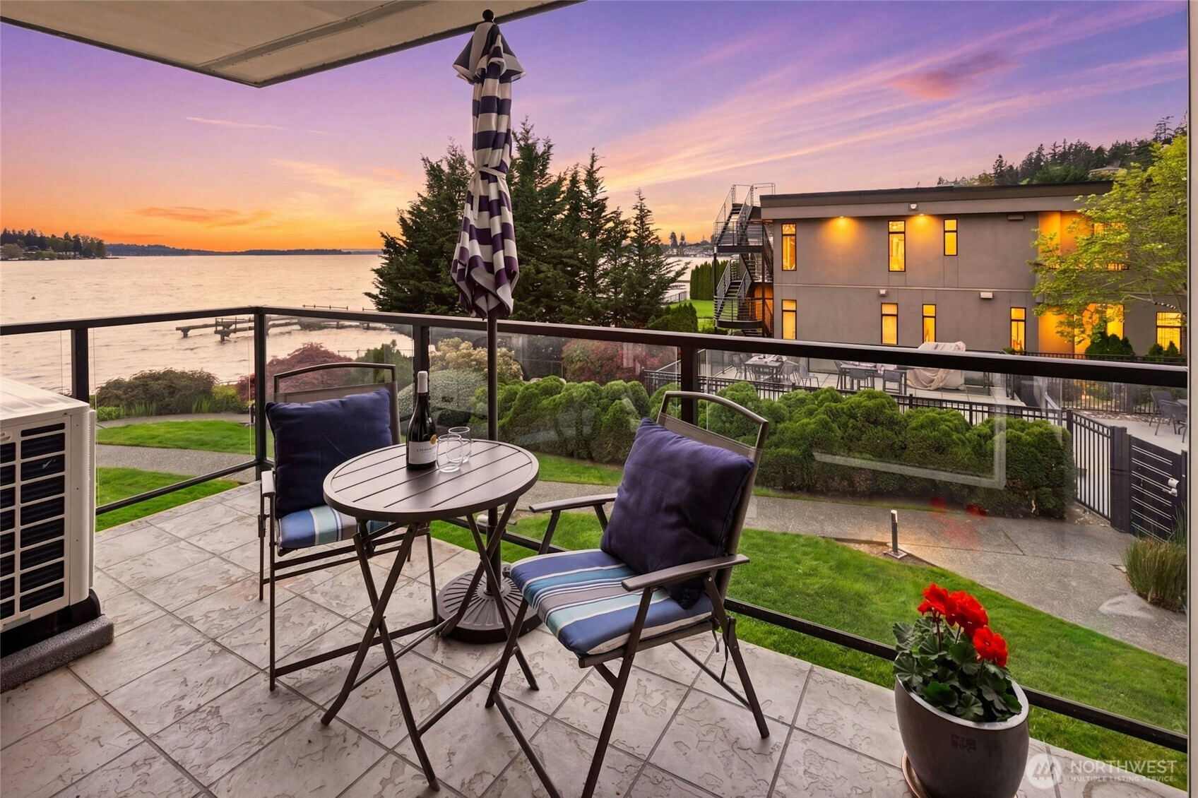 9201 NE Juanita Drive 202