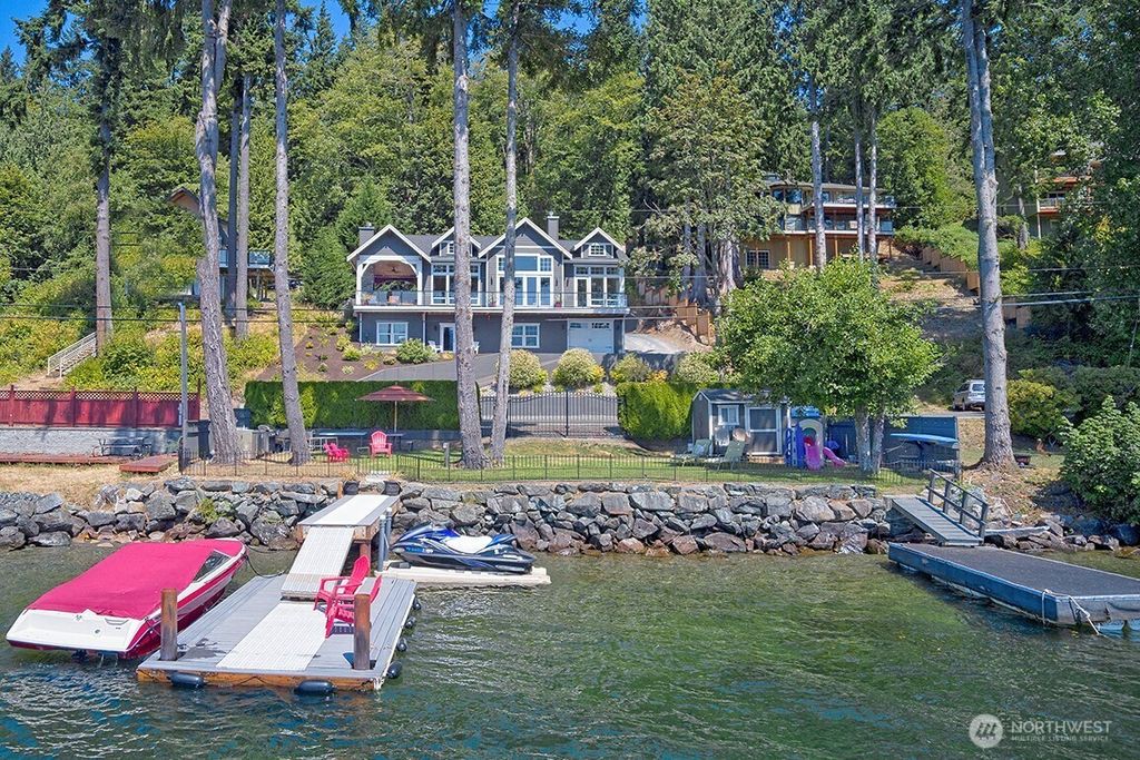Photo of 3042 Northshore Road, Bellingham, WA 98226 (MLS # 2498478)
