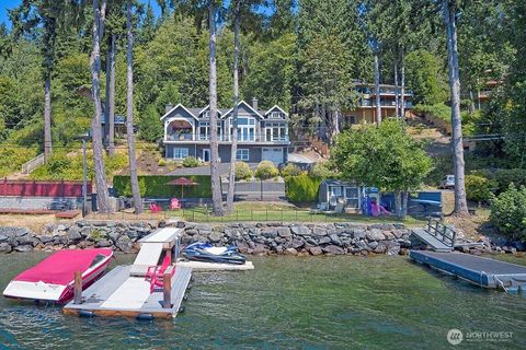 Photo of 3042 Northshore Road, Bellingham, WA 98226 (MLS # 2498478)