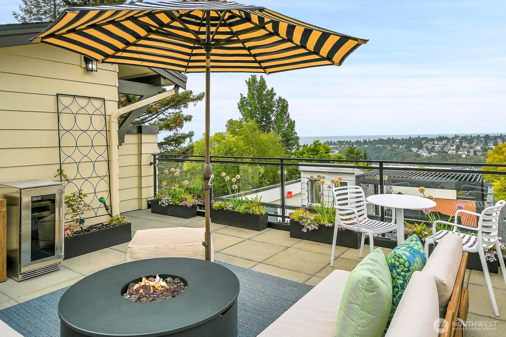 2130 10th Avenue W 28