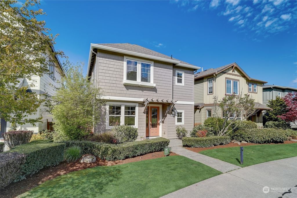 Photo of 1610 NE Falls Drive, Issaquah, WA 98029 (MLS # 2225738)