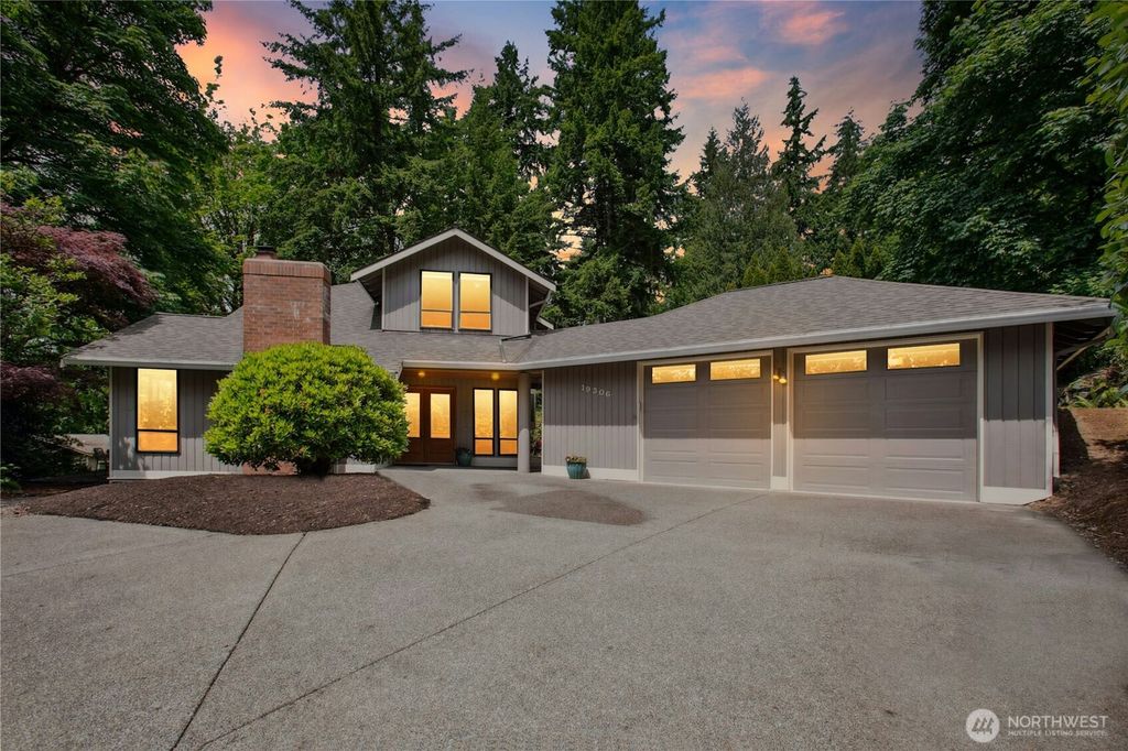 Photo of 19306 SE 21st Street, Sammamish, WA 98075 (MLS # 2382156)