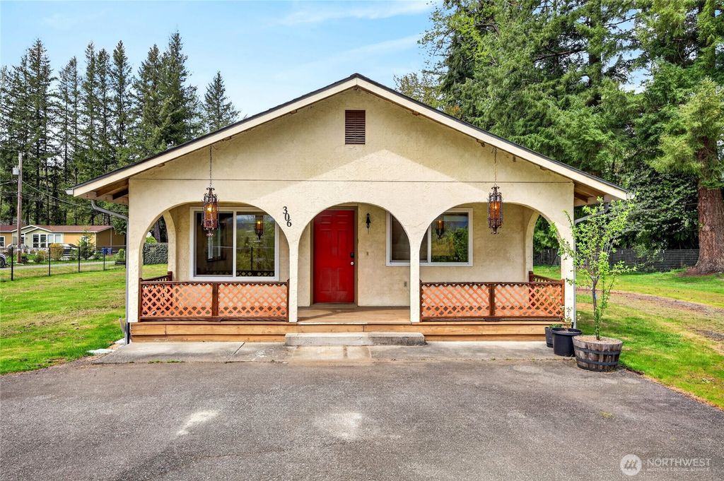 Photo of 306 11th Street N, Sultan, WA 98294 (MLS # 2511571)