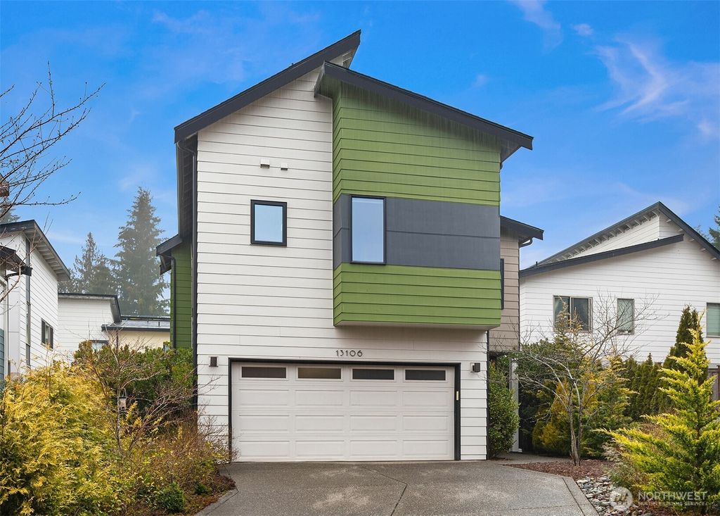 Photo of 13106 SE 219th Place, Kent, WA 98031 (MLS # 2334166)