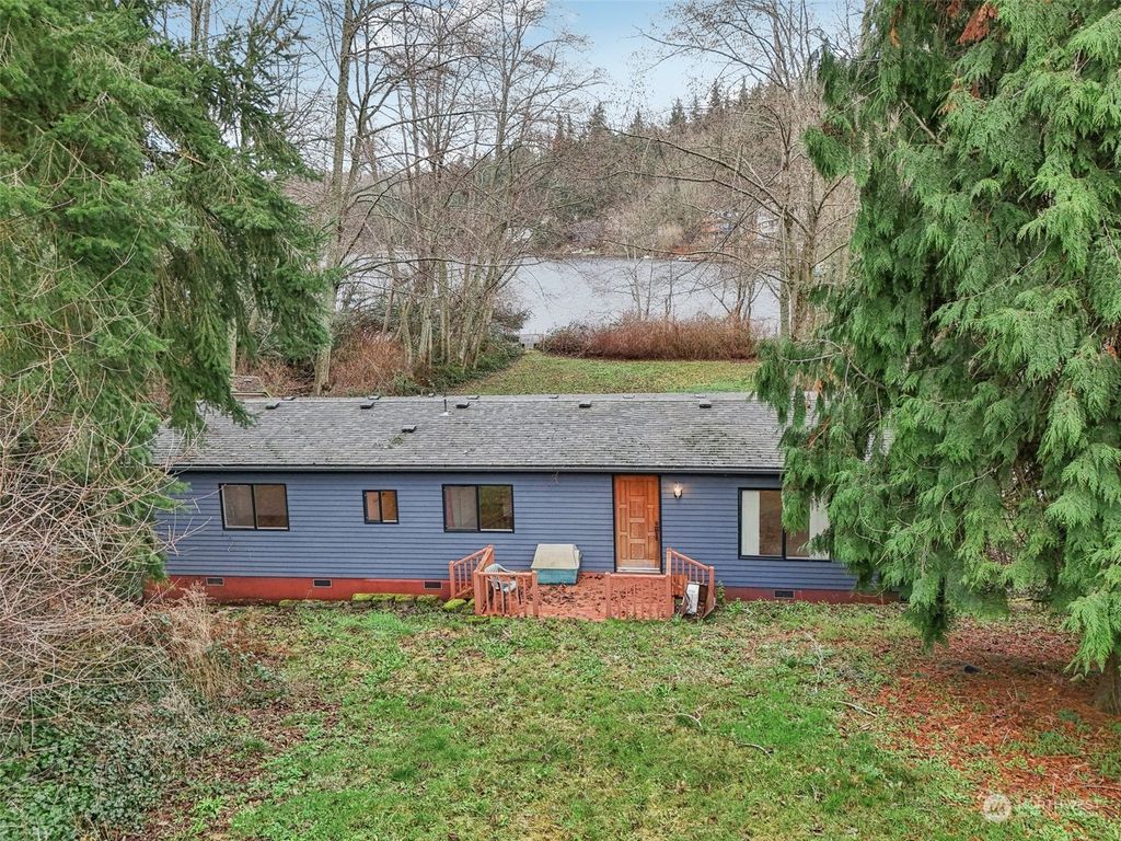 Photo of 17831 72nd Avenue NW, Stanwood, WA 98292 (MLS # 2320687)