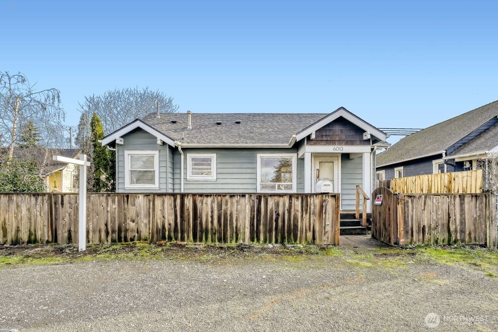 Photo of 6013 S Pine Street, Tacoma, WA 98409 (MLS # 2460920)