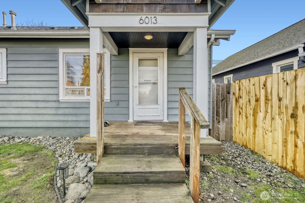 Photo of 6013 S Pine Street, Tacoma, WA 98409 (MLS # 2460920)
