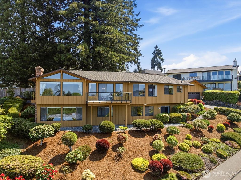 Photo of 29646 2nd Avenue SW, Federal Way, WA 98023 (MLS # 2514431)