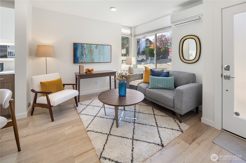 Photo of 4630 Linden Avenue N, Seattle, WA 98103 (MLS # 2587622)