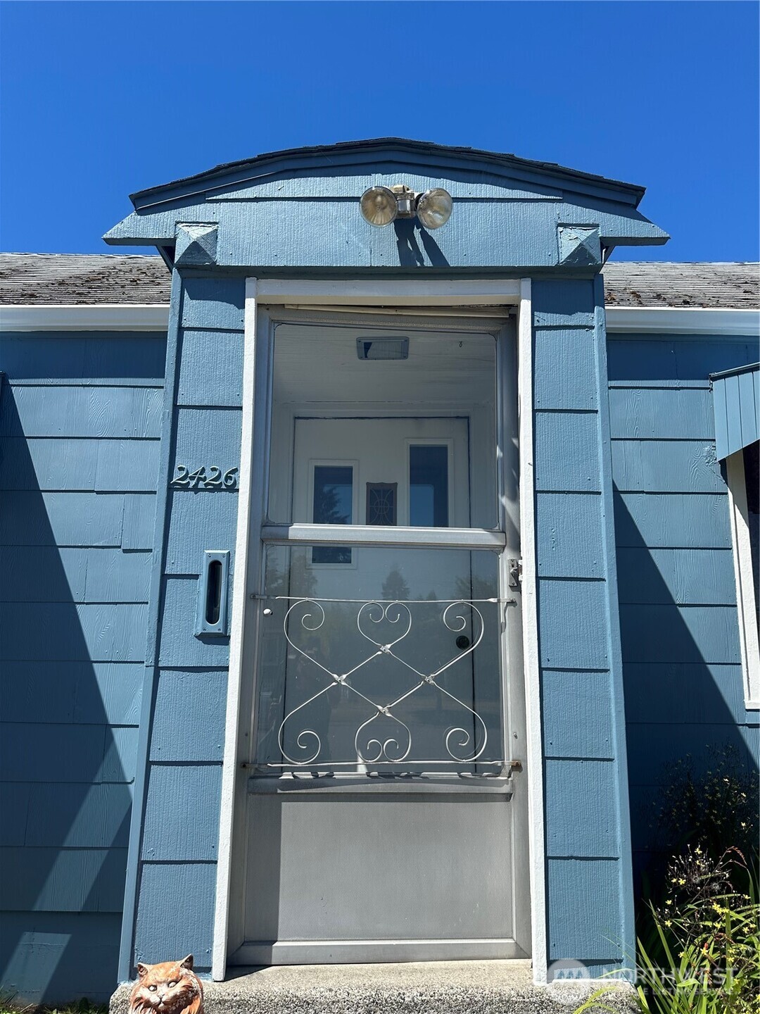 2426 Pine Street