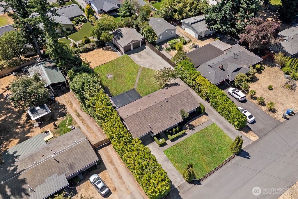 Photo of 3803 N 22nd Place, Renton, WA 98056 (MLS # 2415031)
