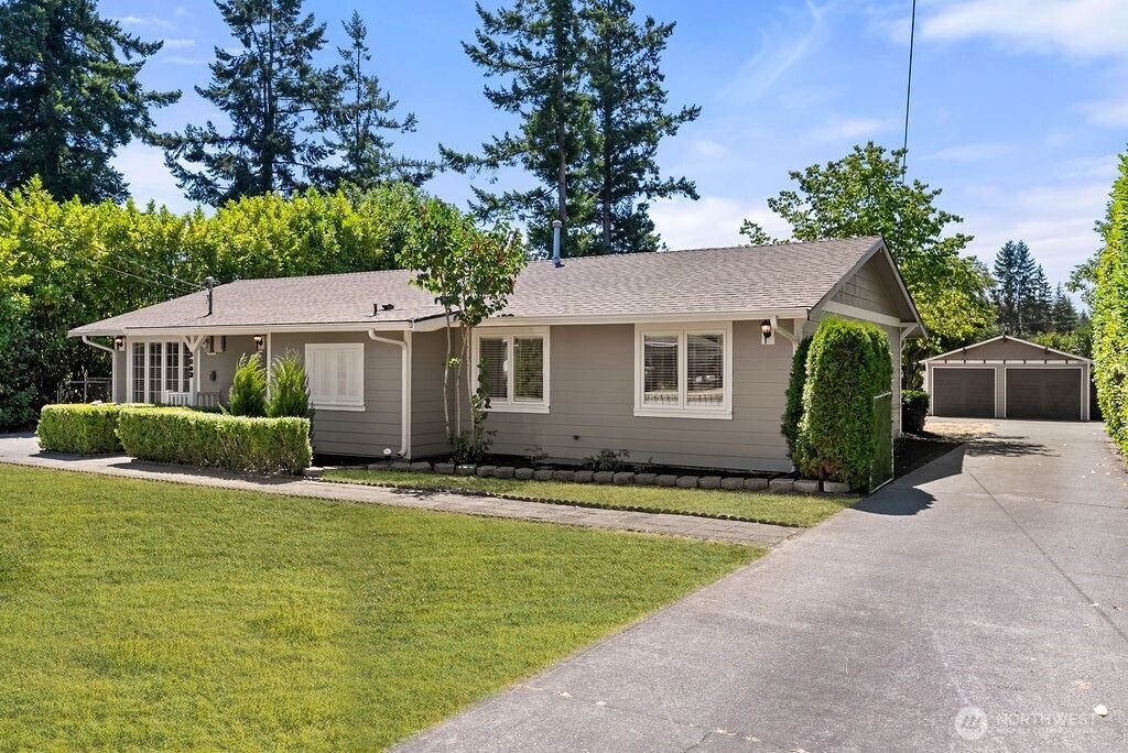 Photo of 3803 N 22nd Place, Renton, WA 98056 (MLS # 2415031)