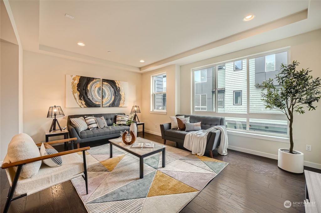 Photo of 603 237th Street St SE #B, Bothell, WA 98021 (MLS # 2258456)