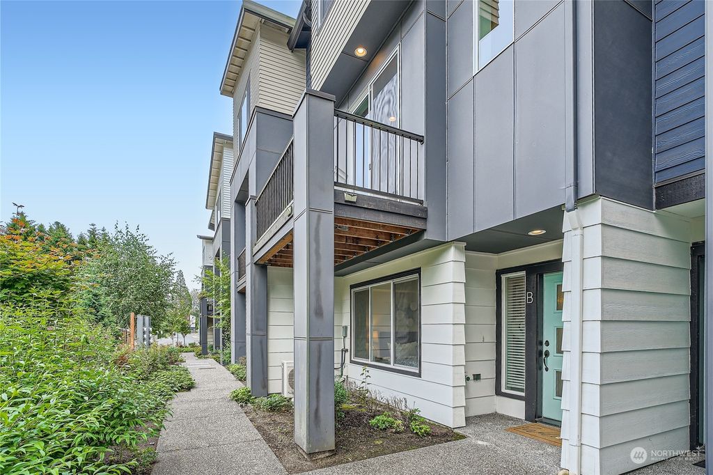 Photo of 603 237th Street St SE #B, Bothell, WA 98021 (MLS # 2258456)