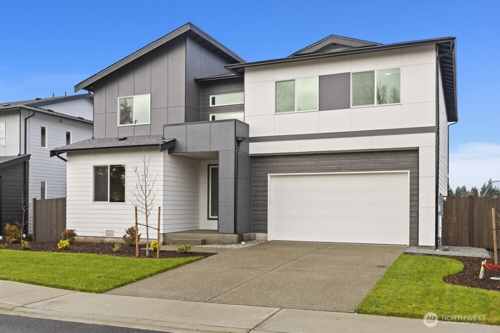 13883 16th Avenue E 93