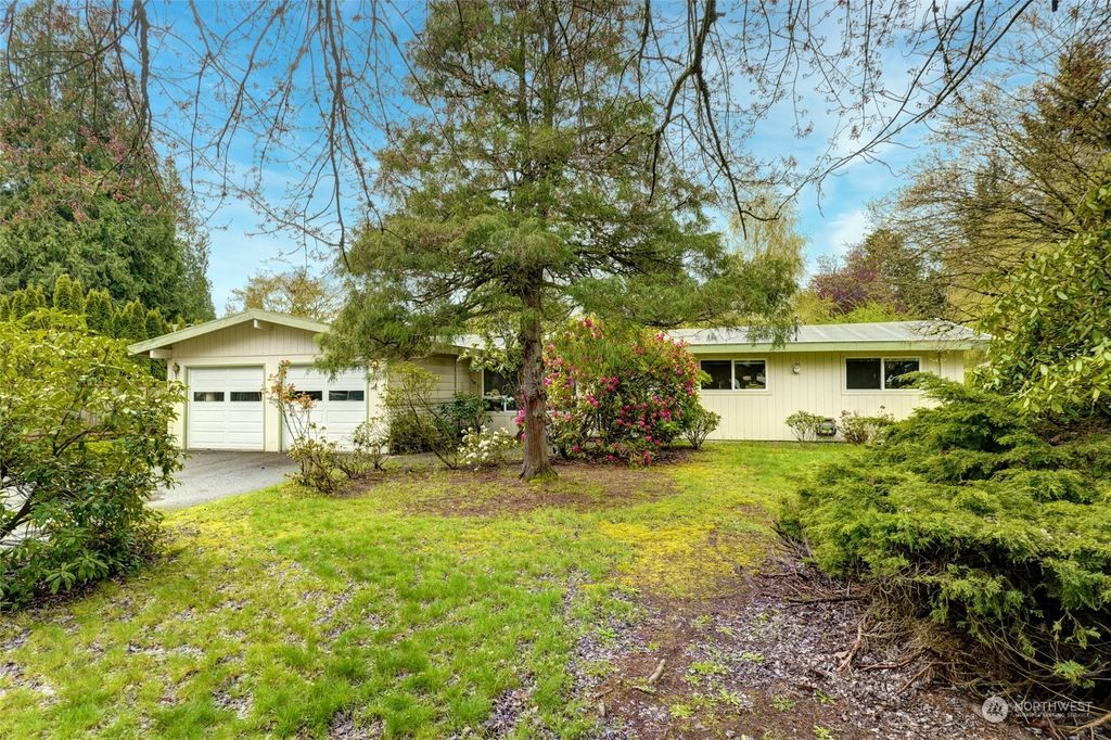 Photo of 7831 132nd Avenue NE, Kirkland, WA 98033 (MLS # 2220436)