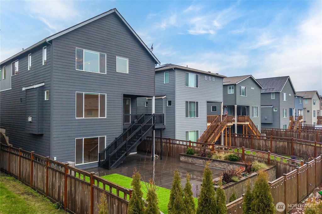 Photo of 33260 Glacier Avenue SE, Black Diamond, WA 98010 (MLS # 2466439)