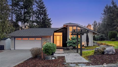 Photo of 6006 105th Ave Ave NE, Kirkland, WA 98033 (MLS # 2481629)