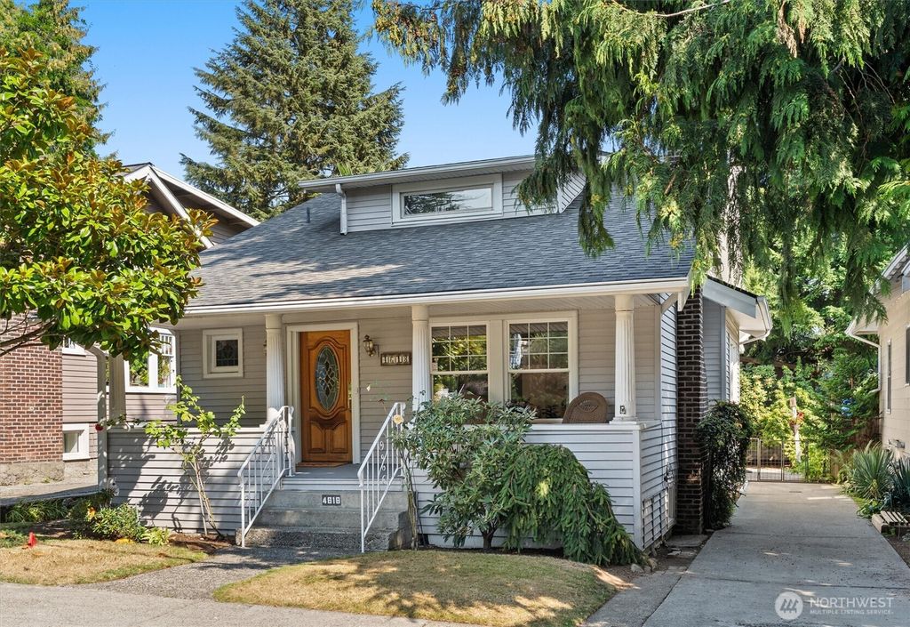 Photo of 4618 1st Avenue NE, Seattle, WA 98105 (MLS # 2429192)