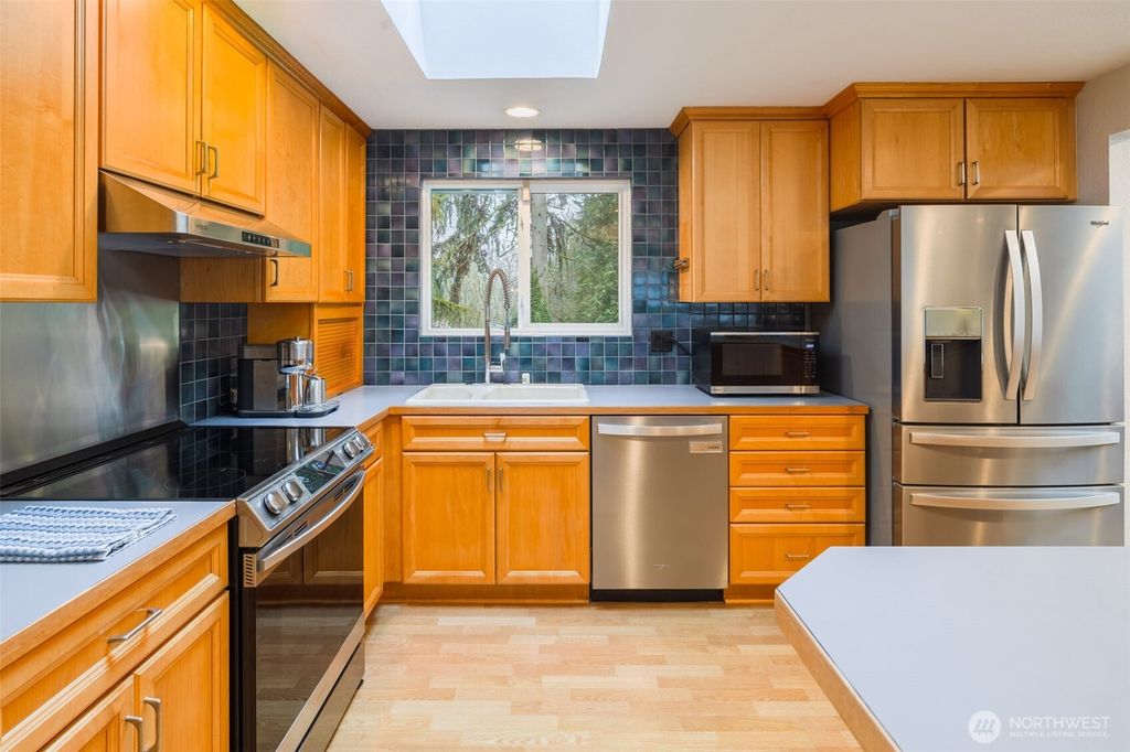 Photo of 25650 44th Avenue S, Kent, WA 98032 (MLS # 2498158)