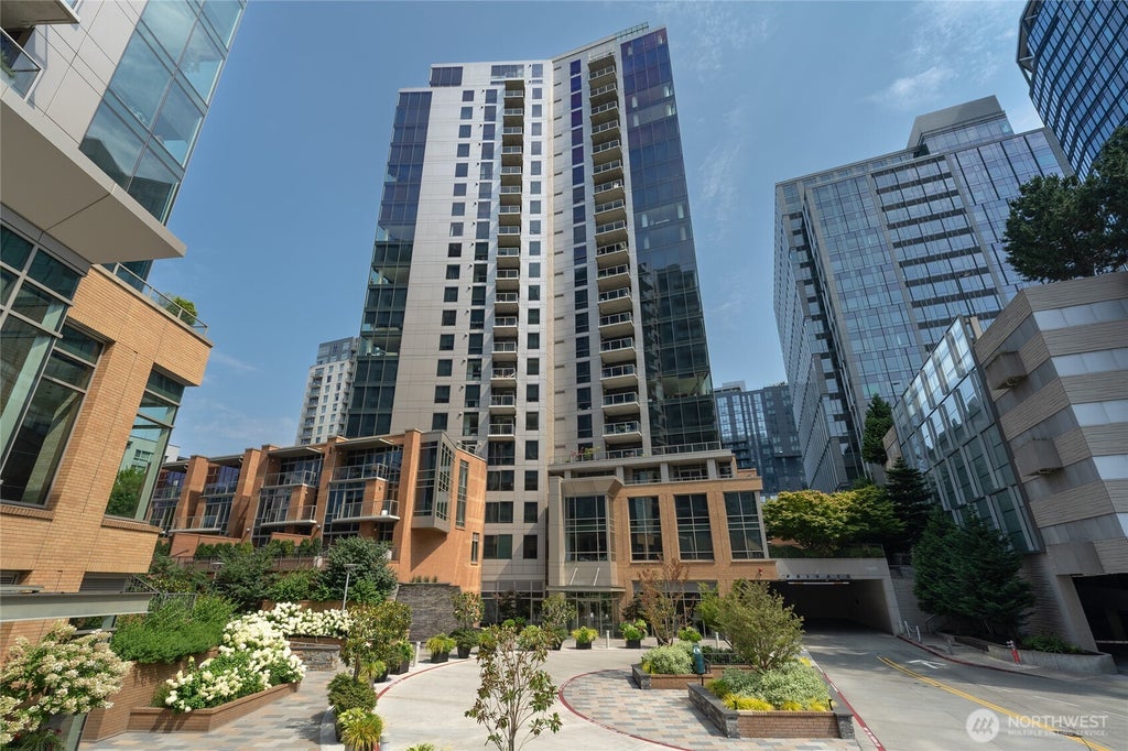 Photo of 10650 NE 9th Place #723, Bellevue, WA 98004 (MLS # 2592386)
