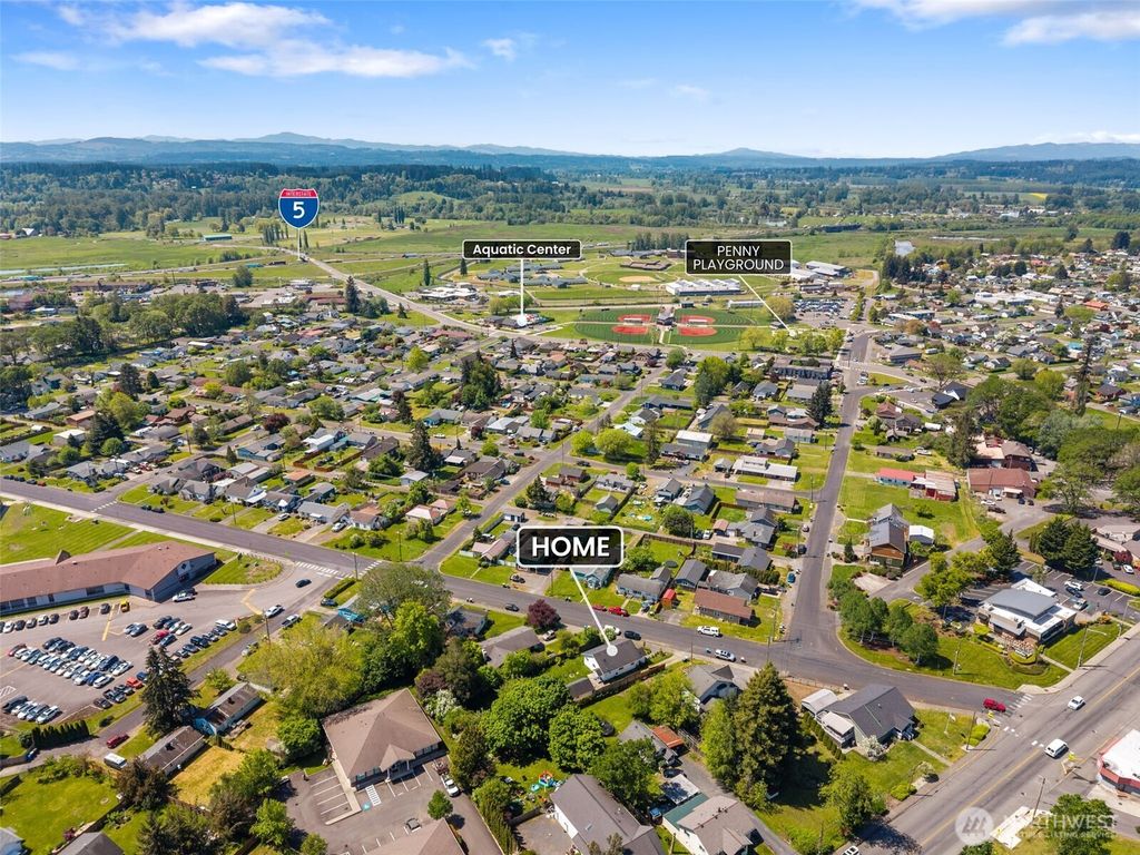 Photo of 226 SW 16th Street, Chehalis, WA 98532 (MLS # 2518265)