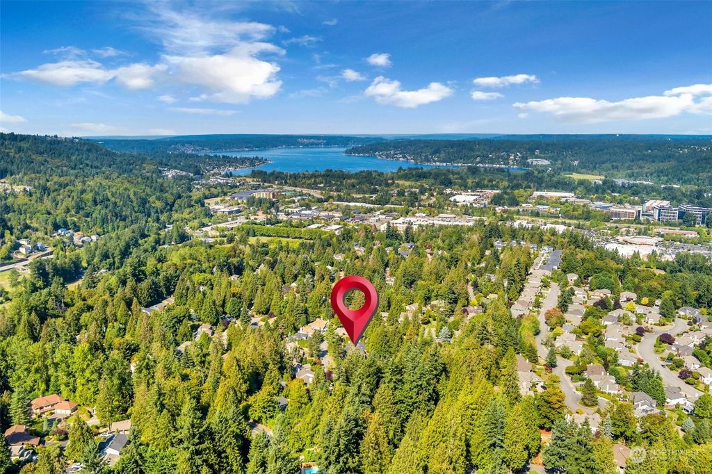 Photo of 400 Indigo Place NW, Issaquah, WA 98027 (MLS # 2162744)
