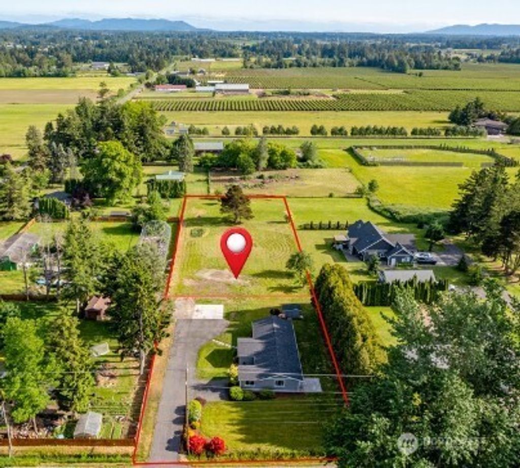 Photo of 0 XXX W King Tut Road, Bellingham, WA 98226 (MLS # 2532631)